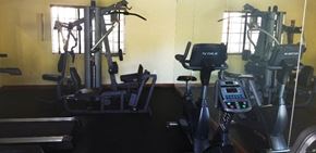 Hialeah apartment for rent - Siesta Pointe fitness center with cardio at Siesta Pointe, Hialeah