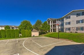 Pasco apartment for rent - Basketball Court at SILVER CREEK, Pasco, WA, 99301