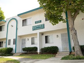 El Cajon apartment for rent - Community name of front of building