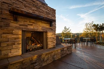 Outdoor fireplace