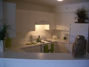 Fort Myers apartment for rent - Kitchen with white cabinets at Bernwood Trace Apartments, Florida