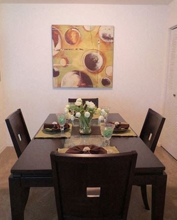 Mission  pointe apartment home dining area