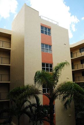 Miami apartment for rent - Outdoor area at Villa Hermosa, Miami, FL