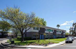 Vacaville apartment for rent - our apartments offer a parking lot for your car at MEADOWS HOLLY, VACAVILLE, CA