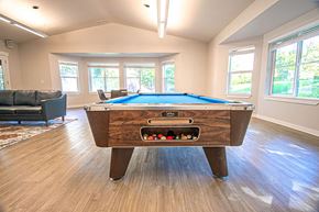 Troutdale apartment for rent - Billiards Table at Troutdale Terrace, Troutdale Oregon