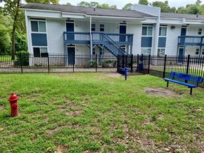 Gainesville apartment for rent - On-site pet park at pet-friendly 39th Avenue Apartments, Gainesville, Florida