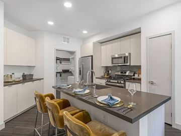 Las Vegas apartment for rent - Elysian at the Palms