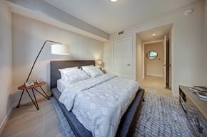 Fort Lauderdale apartment for rent - a bedroom with a large bed and a closet