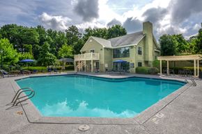 Austell apartment for rent - Outdoor swimming pool at Forest Glen apartments in Austell, GA 30106, near South Cobb County and Douglasville.