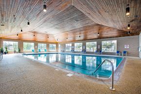 Cottage Grove apartment for rent - Hinton Height_Cottage Grove_MN_indoor pool