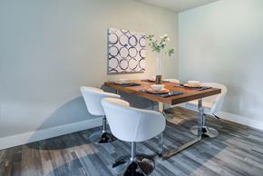 Kent apartment for rent - dining area