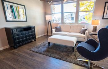 Plank flooring*