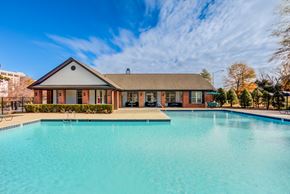 Nashville apartment for rent - Nashville, TN Apartments - Parc at Metro Center - Swimming Pool