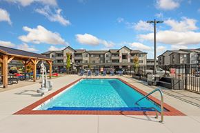 Vancouver apartment for rent - A swimming pool in a sunny day.