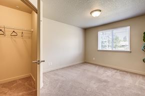Vancouver apartment for rent - Oversized Walk In Closets
