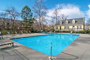 Atlanta apartment for rent - Audubon Briarcliff apartments in Atlanta Georgia photo of sparkling pool