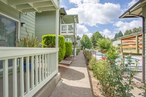 Tigard apartment for rent - Green Space