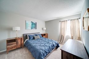 Charlotte apartment for rent - our apartments have a bedroom with a king sized bed
