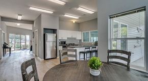 Coeur D Alene apartment for rent - clubhouse kitchen and dining area