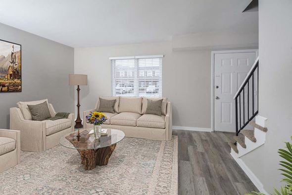 Hickory Point Townhomes - apartments for rent in Stoney Brook, Newport ...