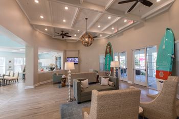 Spacious lounge