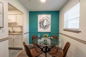 Charleston apartment for rent - The Jaunt Apartments in Charleston South Carolina photo of a dining room area with table and painting