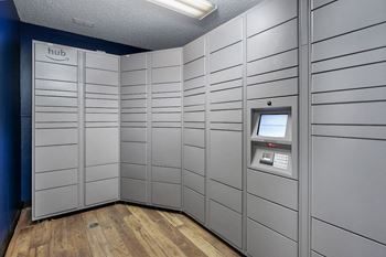 Amazon hub lockers
