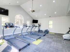 Kalamazoo apartment for rent - fitness center with cardio machines