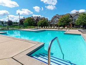 Kentwood apartment for rent - swimming pool at apartment complex