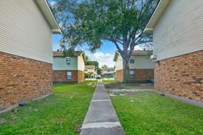 Baton Rouge townhouse for rent - Dove Creek apartments in Baton Rouge LA