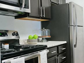 West Carrollton apartment for rent - kitchen at Centerville Park 