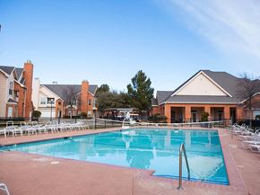 Lubbock apartment for rent - The Dominion apartments swimming pool