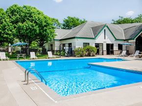 Brooklyn Park apartment for rent - Eden Park Apartments swimming pool