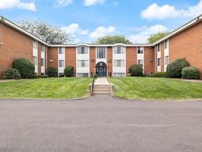 Toledo apartment for rent - our apartments are located in North Toledo