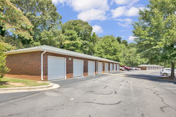 Rentable garages