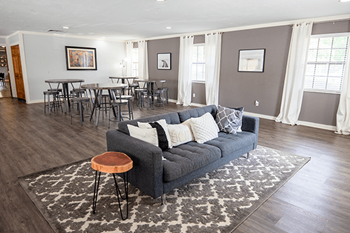 Clubhouse with wifi