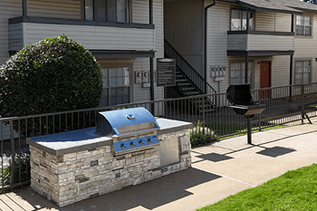 Outdoor grilling station