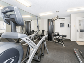 Baton Rouge apartment for rent - fitness center at Afton Oaks
