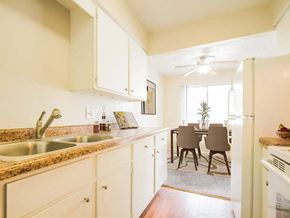Omaha apartment for rent - Kitchen with lots of natural light