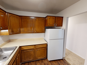 Southfield apartment for rent - Kitchen area of two bedroom apartment in Southfield Michigan's chateau riviera apartments