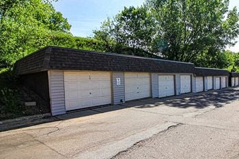 Rentable garages