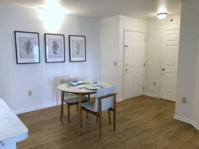 Fenton apartment for rent - dining area at Fenton MI apartments