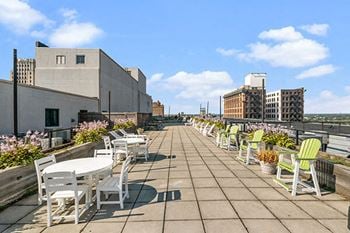 Sundeck