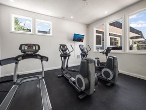 Columbus apartment for rent - fitness center at Lexington Park Apartments
