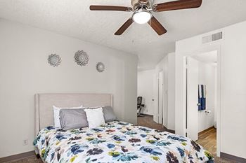 Ceiling fan