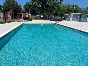 Cedar Rapids apartment for rent - large swimming pool at an apartment complex