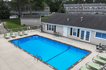 Swimming pool & sundeck