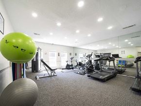 Kettering apartment for rent - the gym at the apartments for rent
