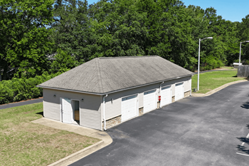 Private, rentable garages