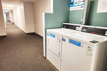 Laundry center